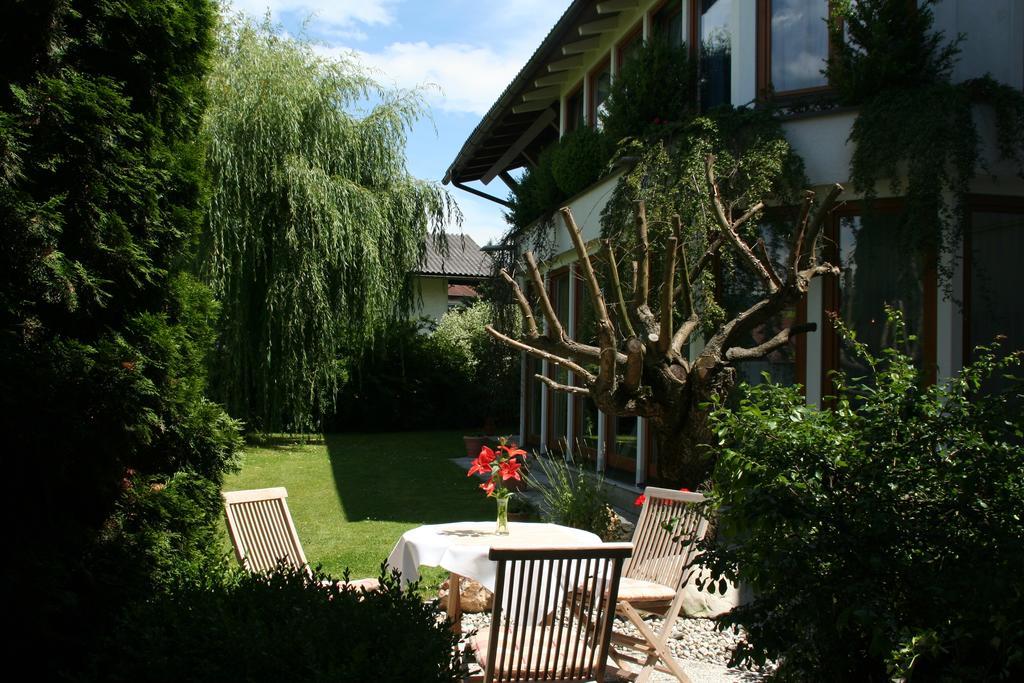 Beautyfarm Landhaus Servus Velden am Wörther See Extérieur photo