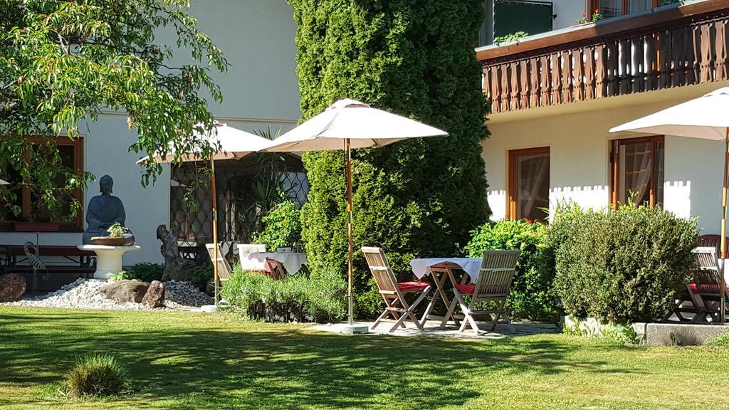 Beautyfarm Landhaus Servus Velden am Wörther See Extérieur photo